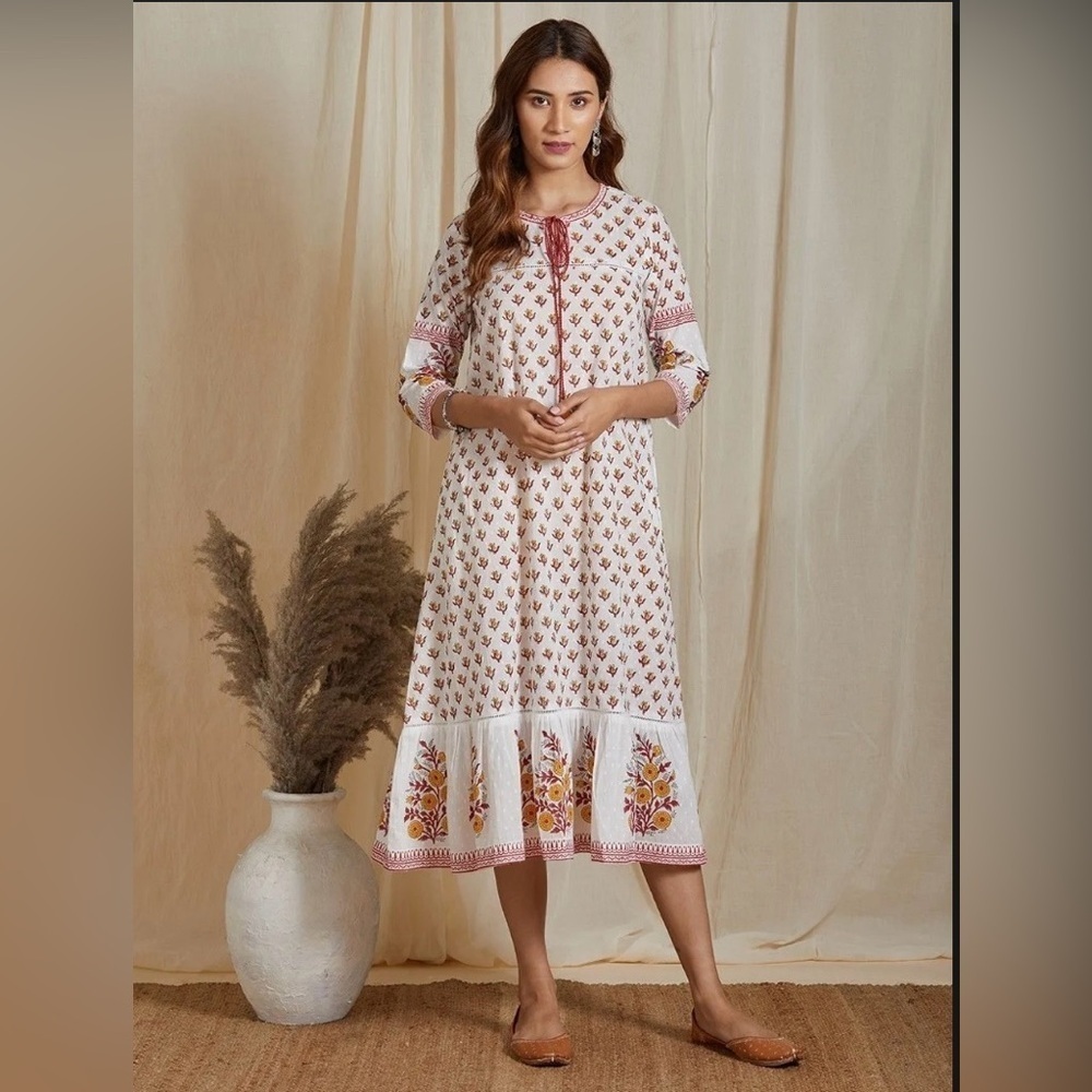 Shaaba Clothing White Red Hand Block Printed Cotton Dobby Dress size S